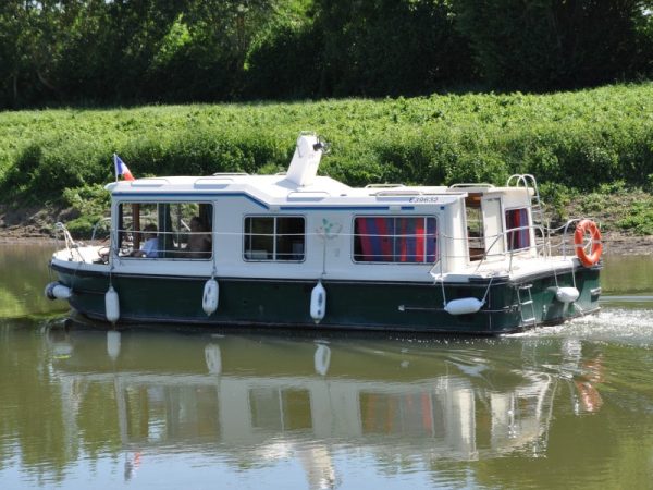 bateau en couple eau claire 930 loft